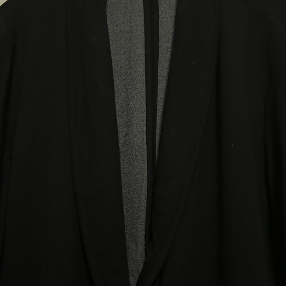 Premise Studio Black Jacket - Picture 4 of 8